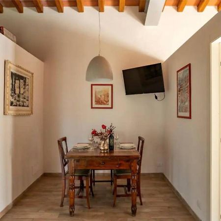 Cozy Tuscany Apartment With View Pescia Ngoại thất bức ảnh
