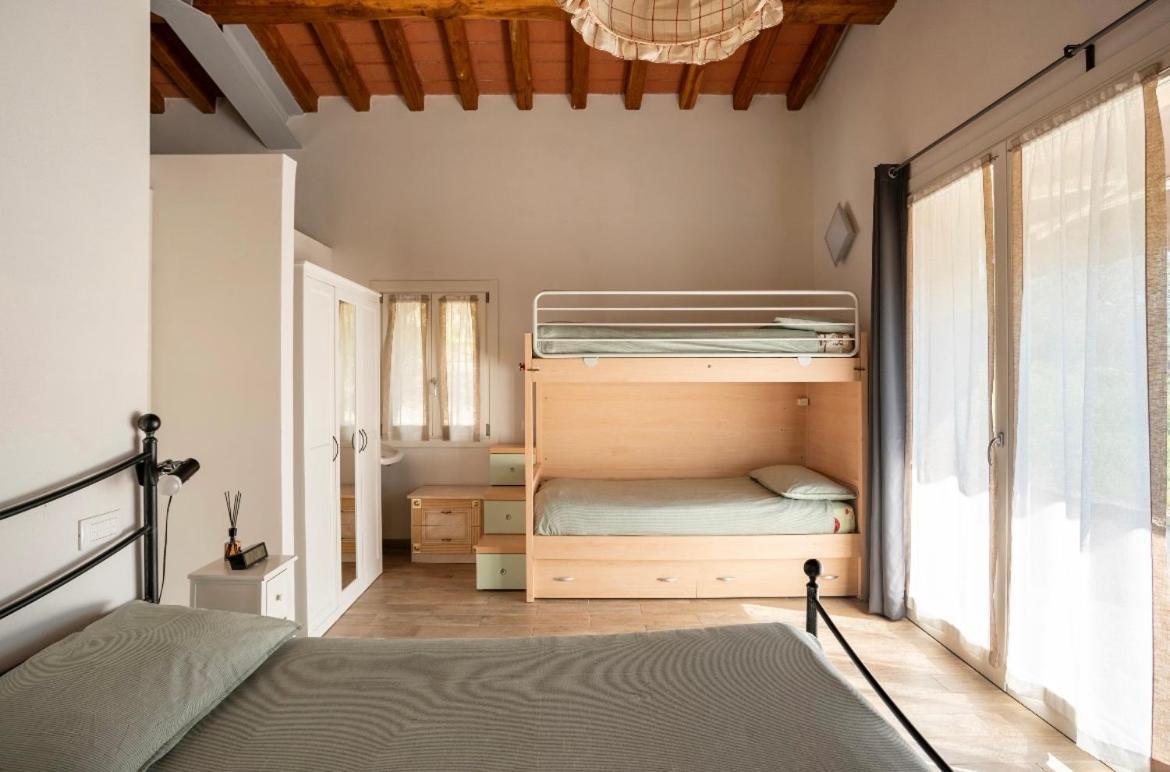 Cozy Tuscany Apartment With View Pescia Ngoại thất bức ảnh