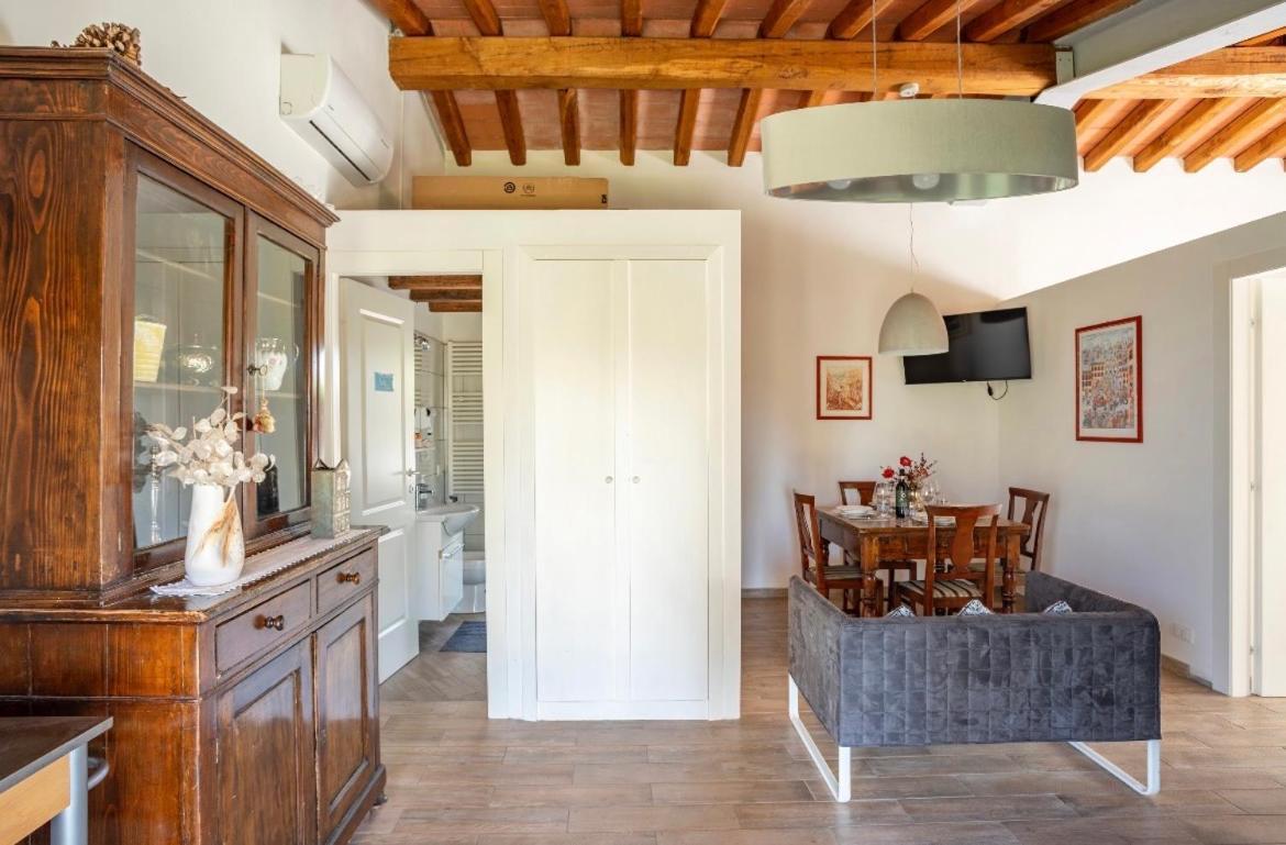 Cozy Tuscany Apartment With View Pescia Ngoại thất bức ảnh