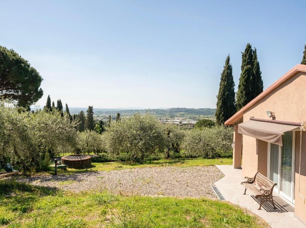 Cozy Tuscany Apartment With View Pescia Ngoại thất bức ảnh