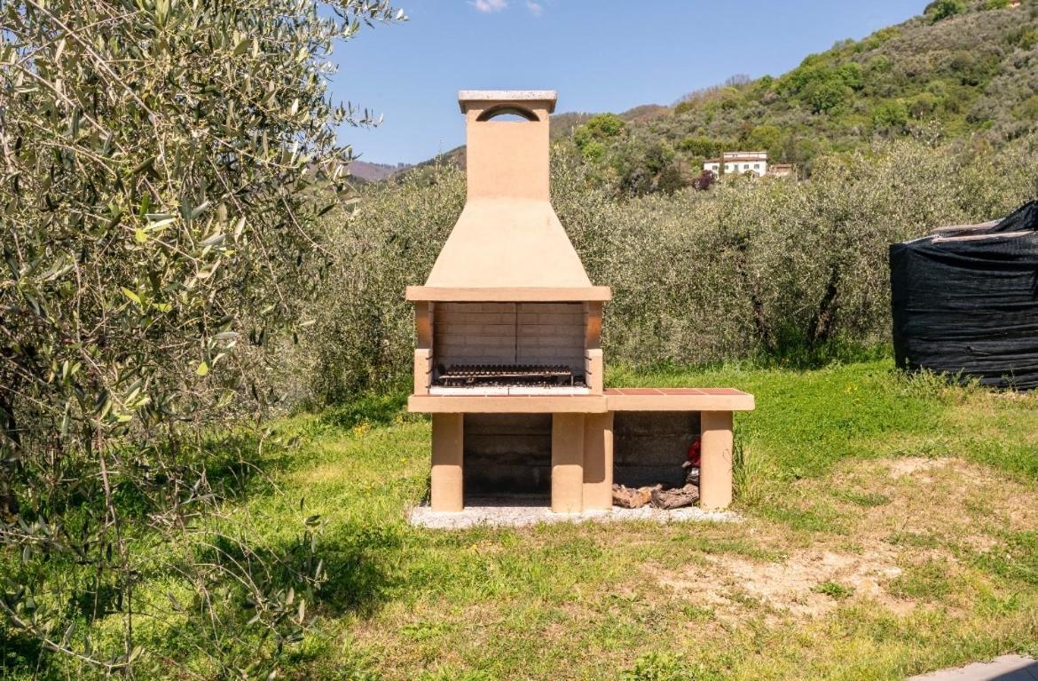 Cozy Tuscany Apartment With View Pescia Ngoại thất bức ảnh