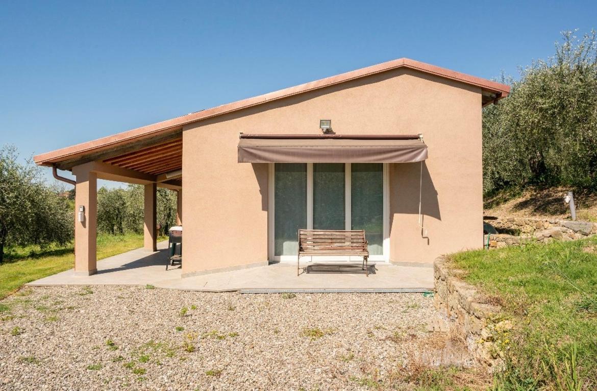 Cozy Tuscany Apartment With View Pescia Ngoại thất bức ảnh