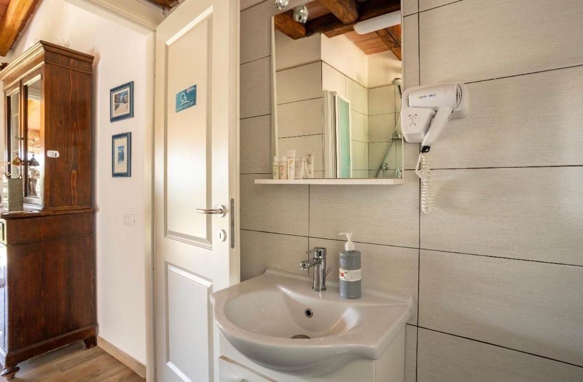Cozy Tuscany Apartment With View Pescia Ngoại thất bức ảnh
