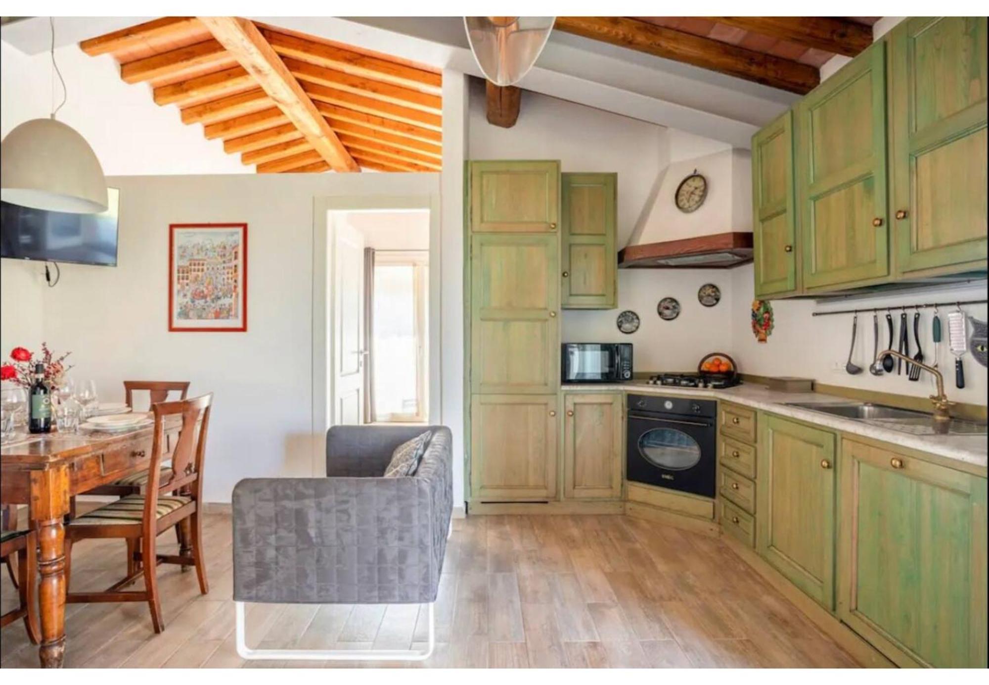 Cozy Tuscany Apartment With View Pescia Ngoại thất bức ảnh