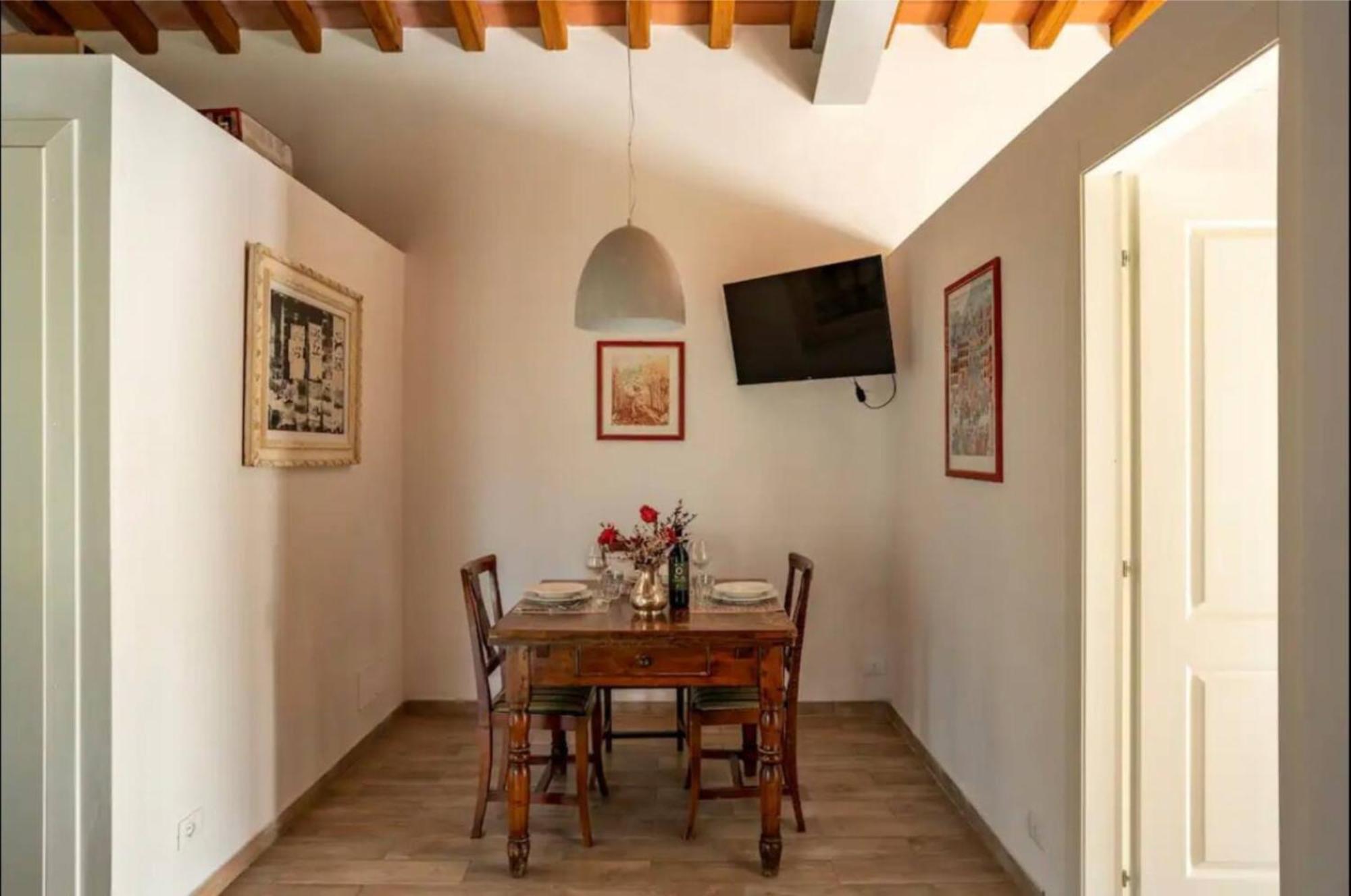 Cozy Tuscany Apartment With View Pescia Ngoại thất bức ảnh